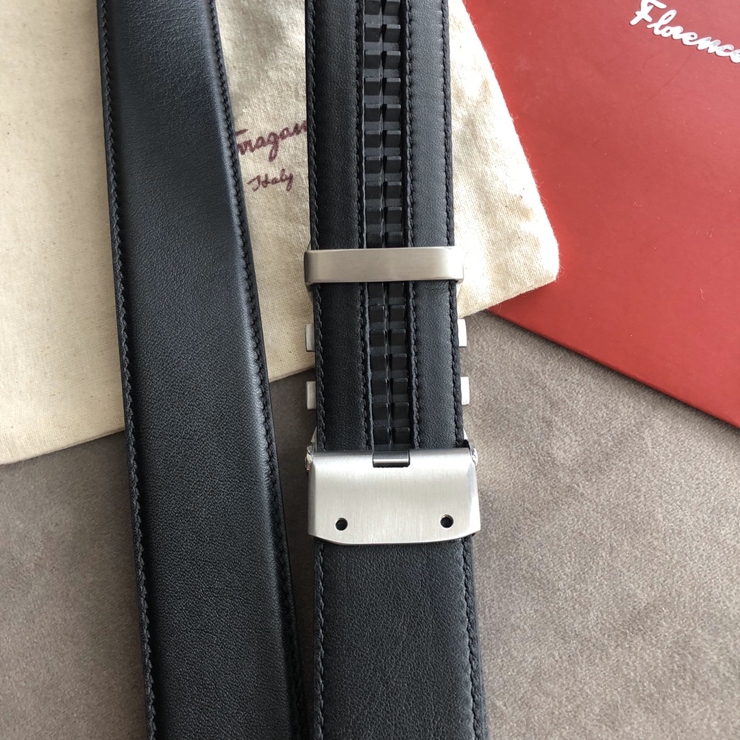 Salvatore Ferragamo Belt in Black