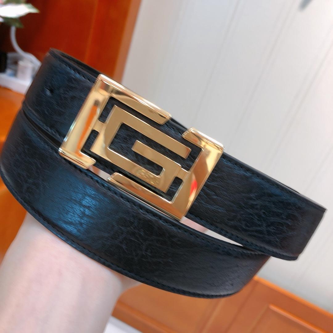 Rectangular Ferragamo Golden belt ASS02099