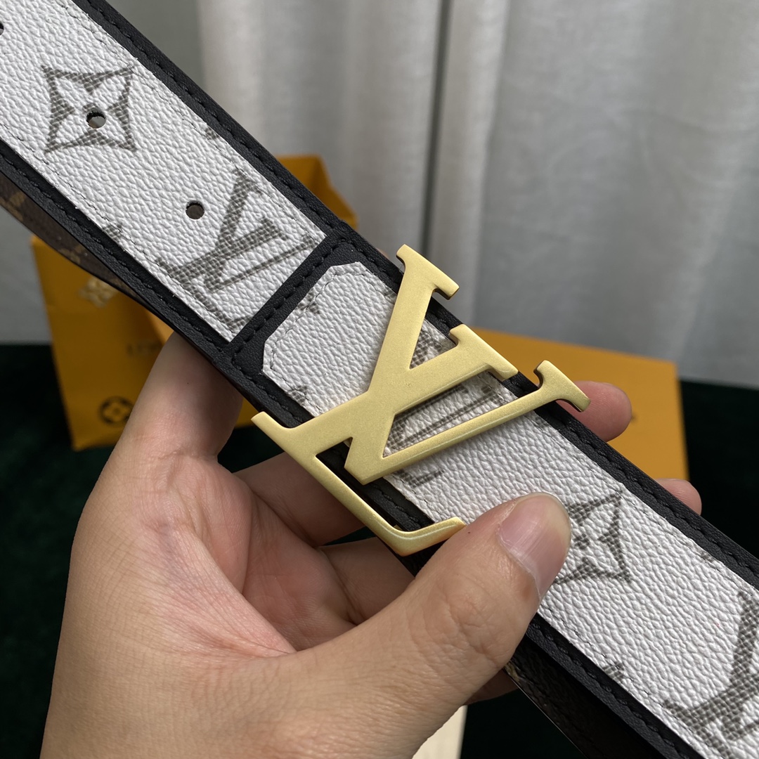 Louis Vuitton Belt in White