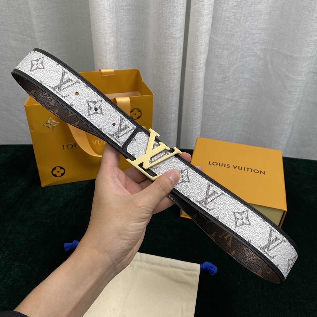 Louis Vuitton Belt in White