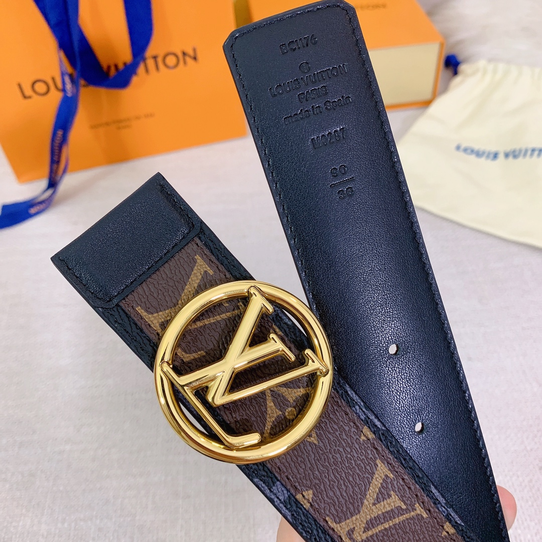 Louis Vuitton Belt in Brown