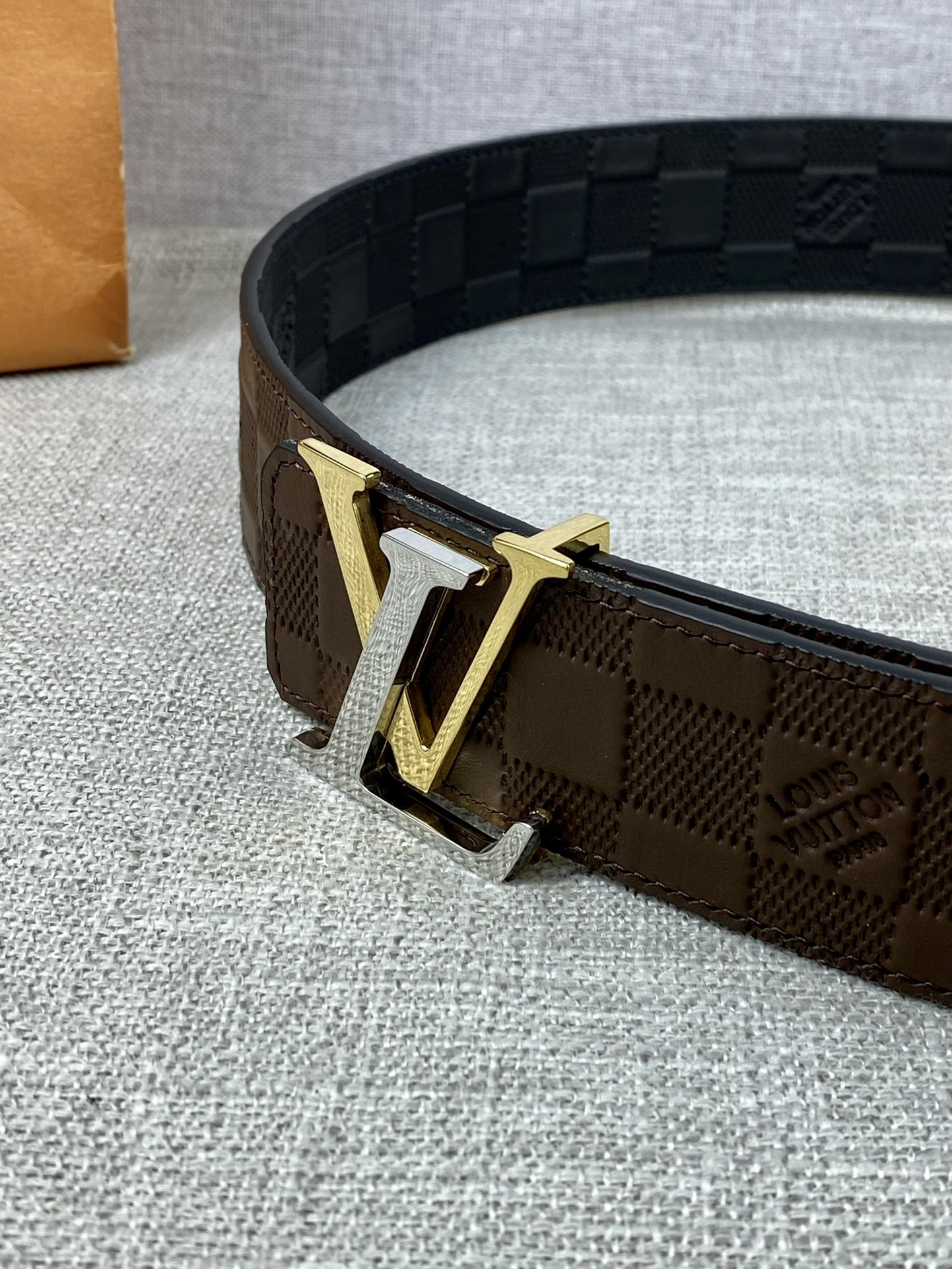 Louis Vuitton Belt in Brown