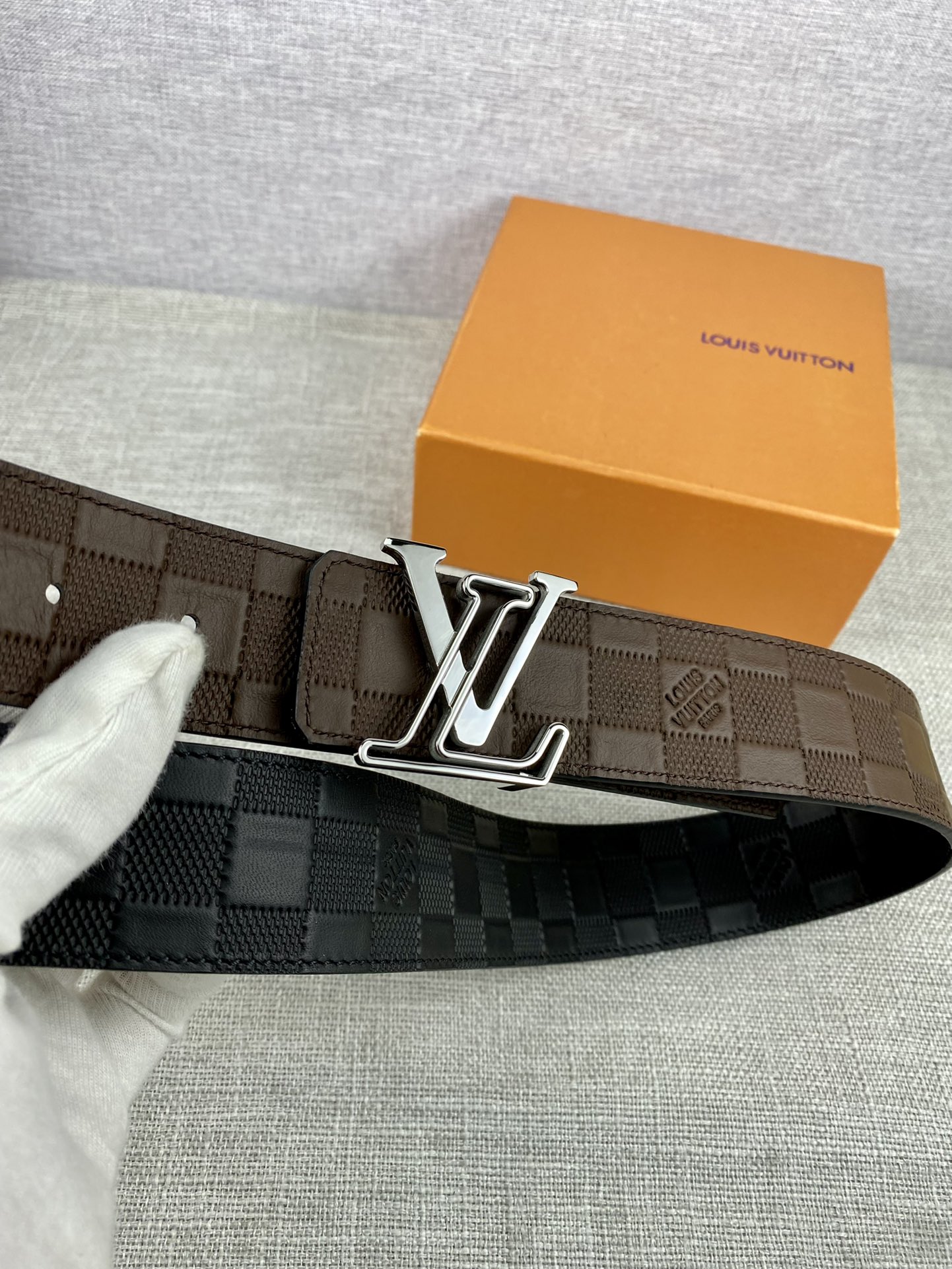 Louis Vuitton Belt in Brown