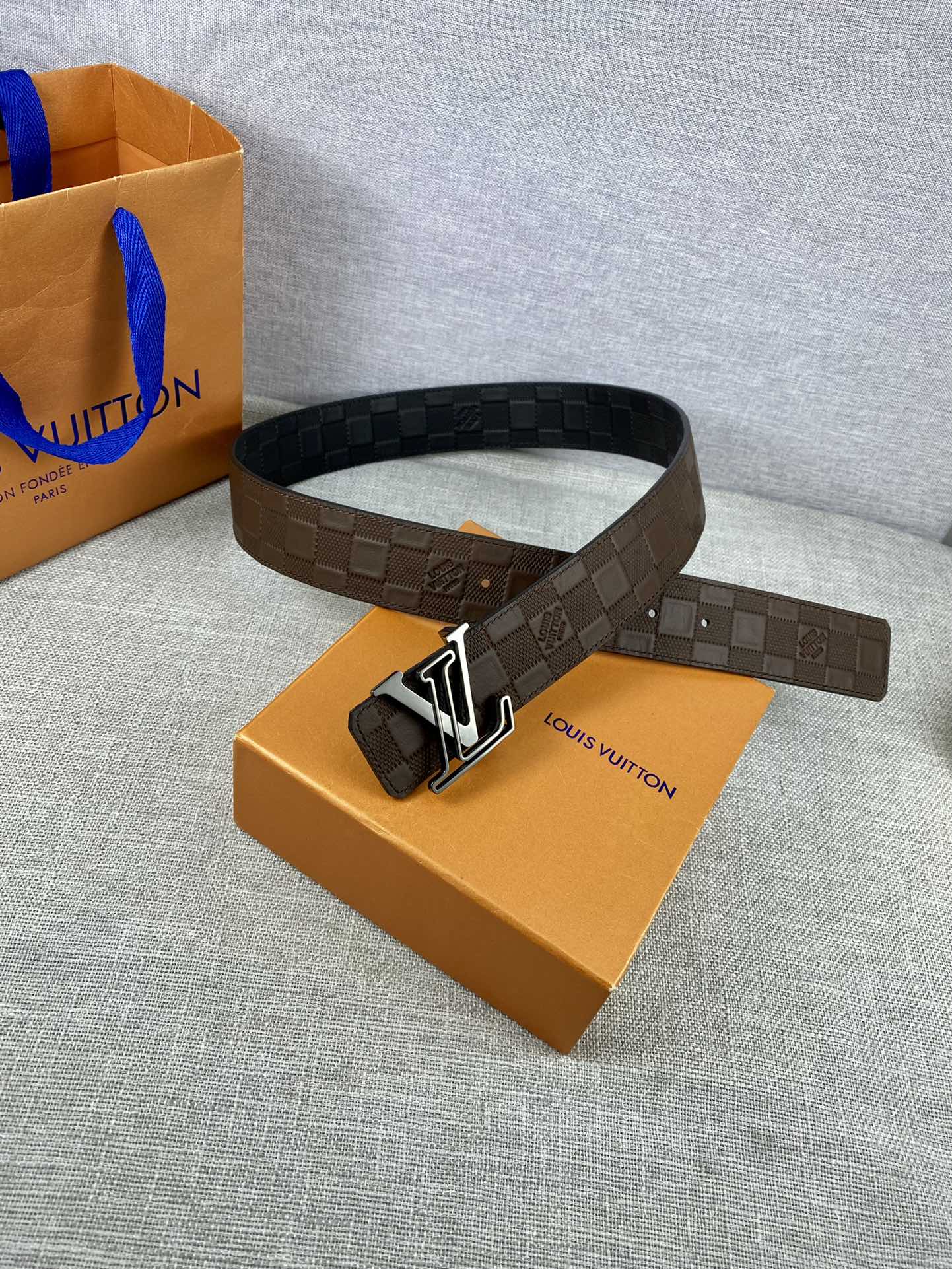 Louis Vuitton Belt in Brown