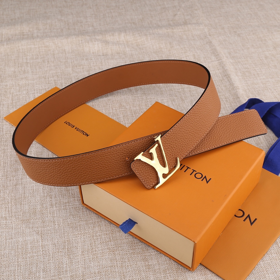 Louis Vuitton Belt in Brown