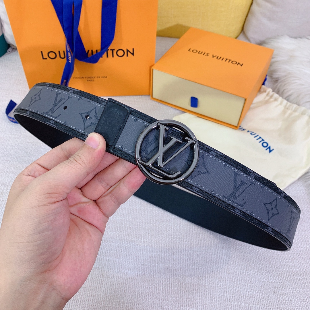 Louis Vuitton Belt in Blue