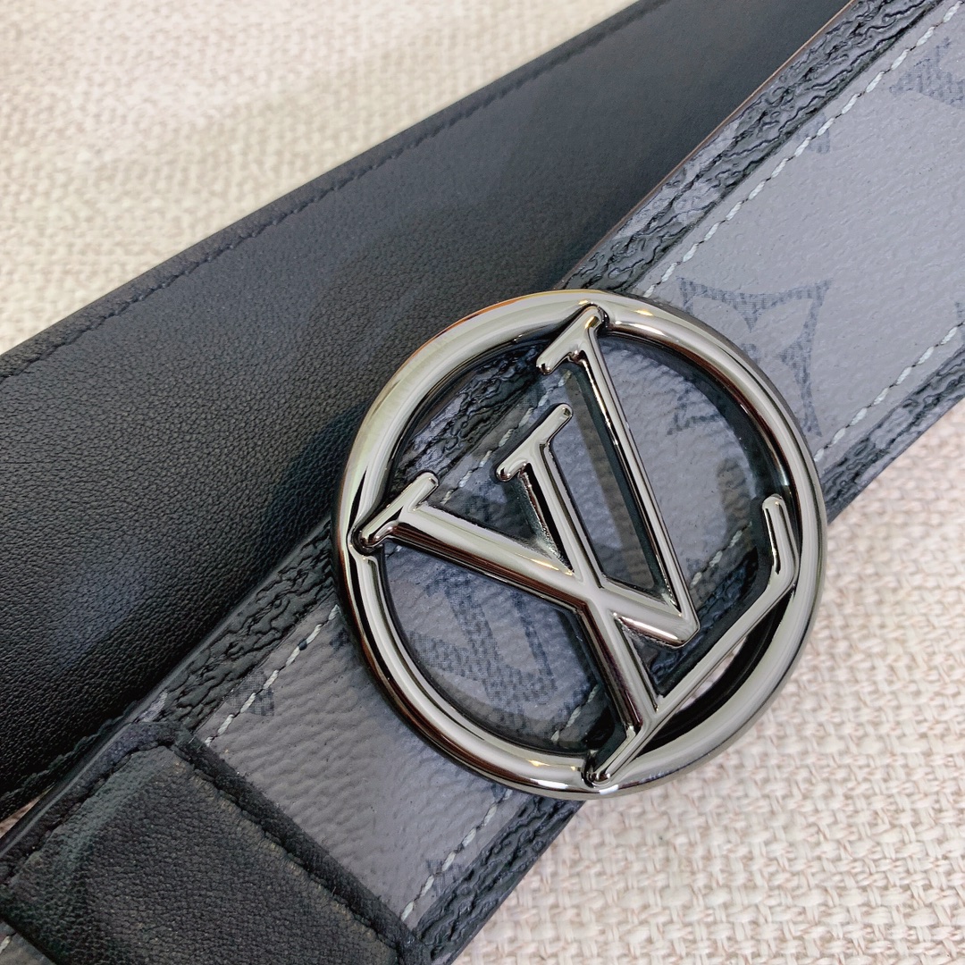 Louis Vuitton Belt in Blue