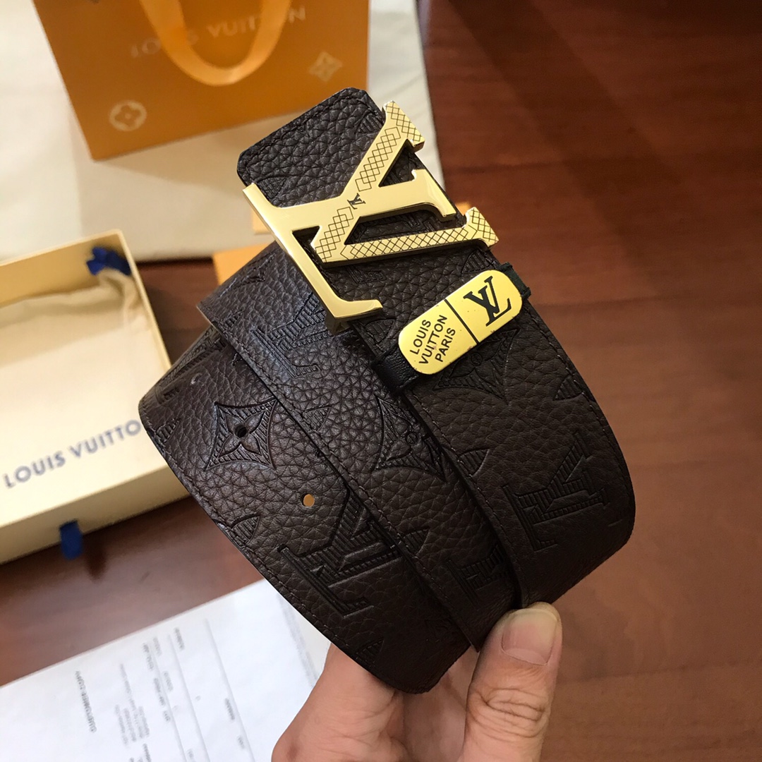 Louis Vuitton Belt in Black