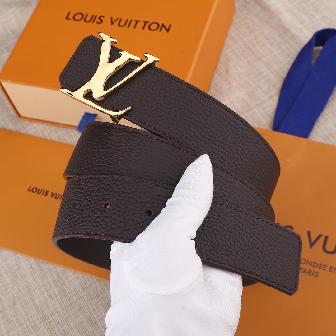 Louis Vuitton Belt in Black