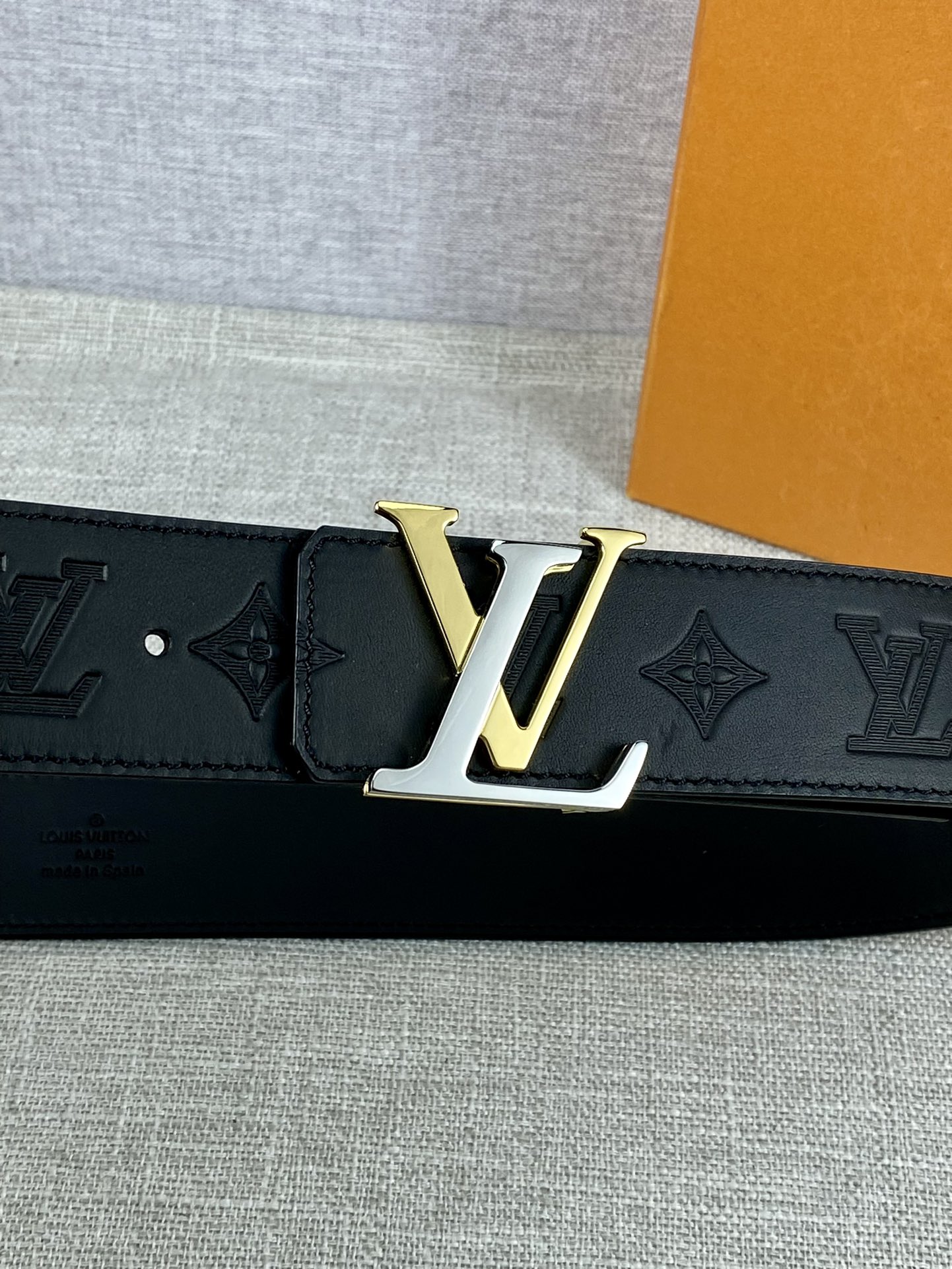 Louis Vuitton Belt in Black