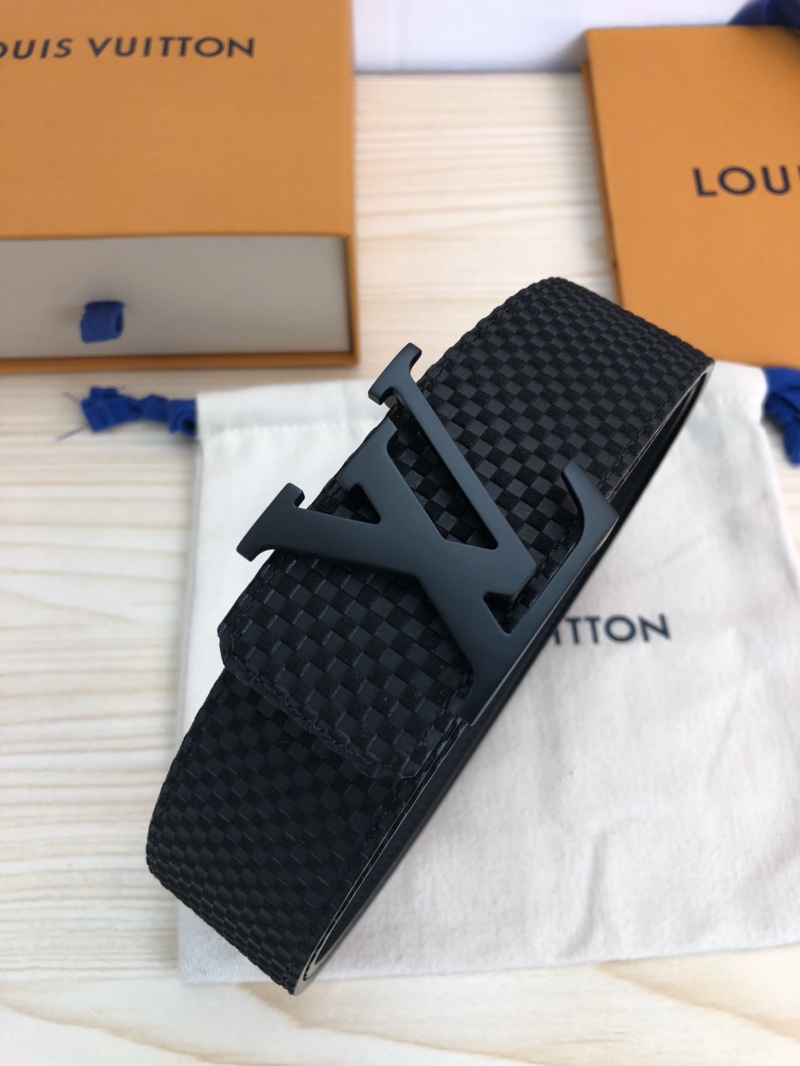 Louis Vuitton Belt in Black