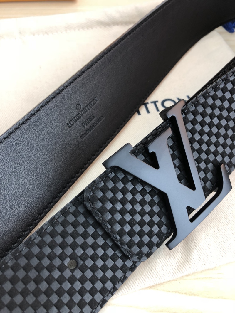 Louis Vuitton Belt in Black