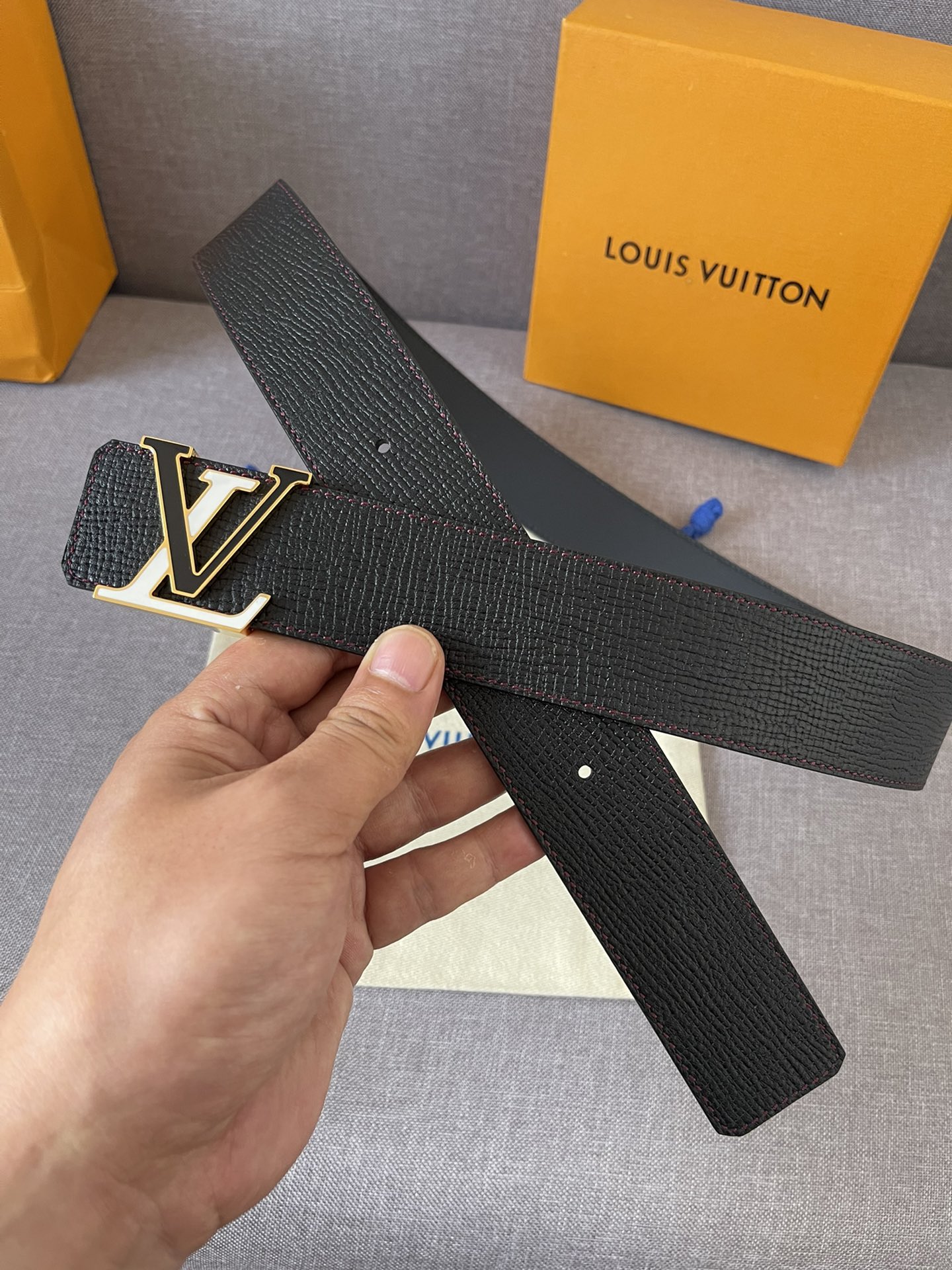 Louis Vuitton Belt in Black