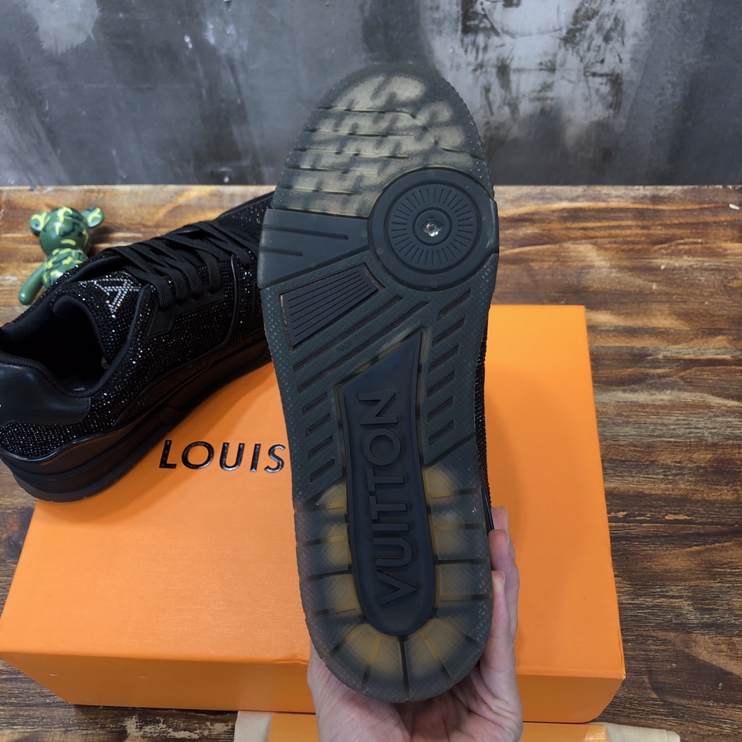 LV top quality New collection fashion show sneaker