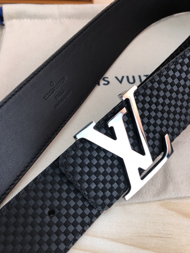 Louis Vuitton Belt in Black