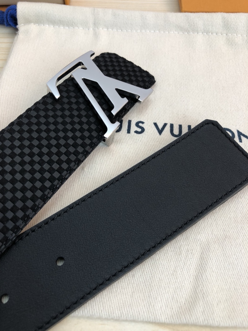 Louis Vuitton Belt in Black