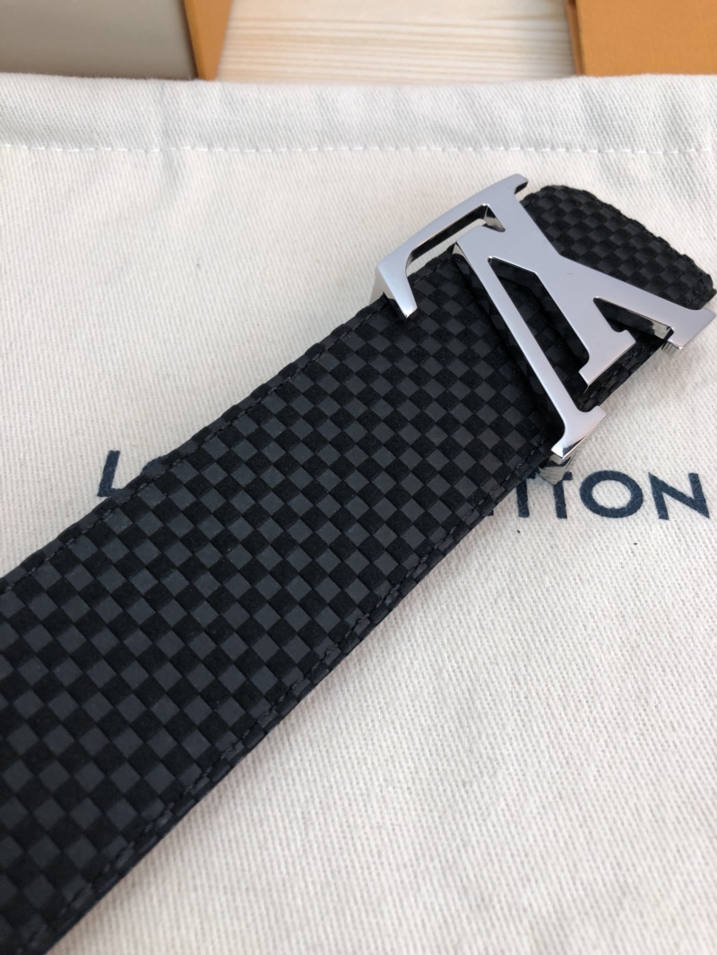 Louis Vuitton Belt in Black