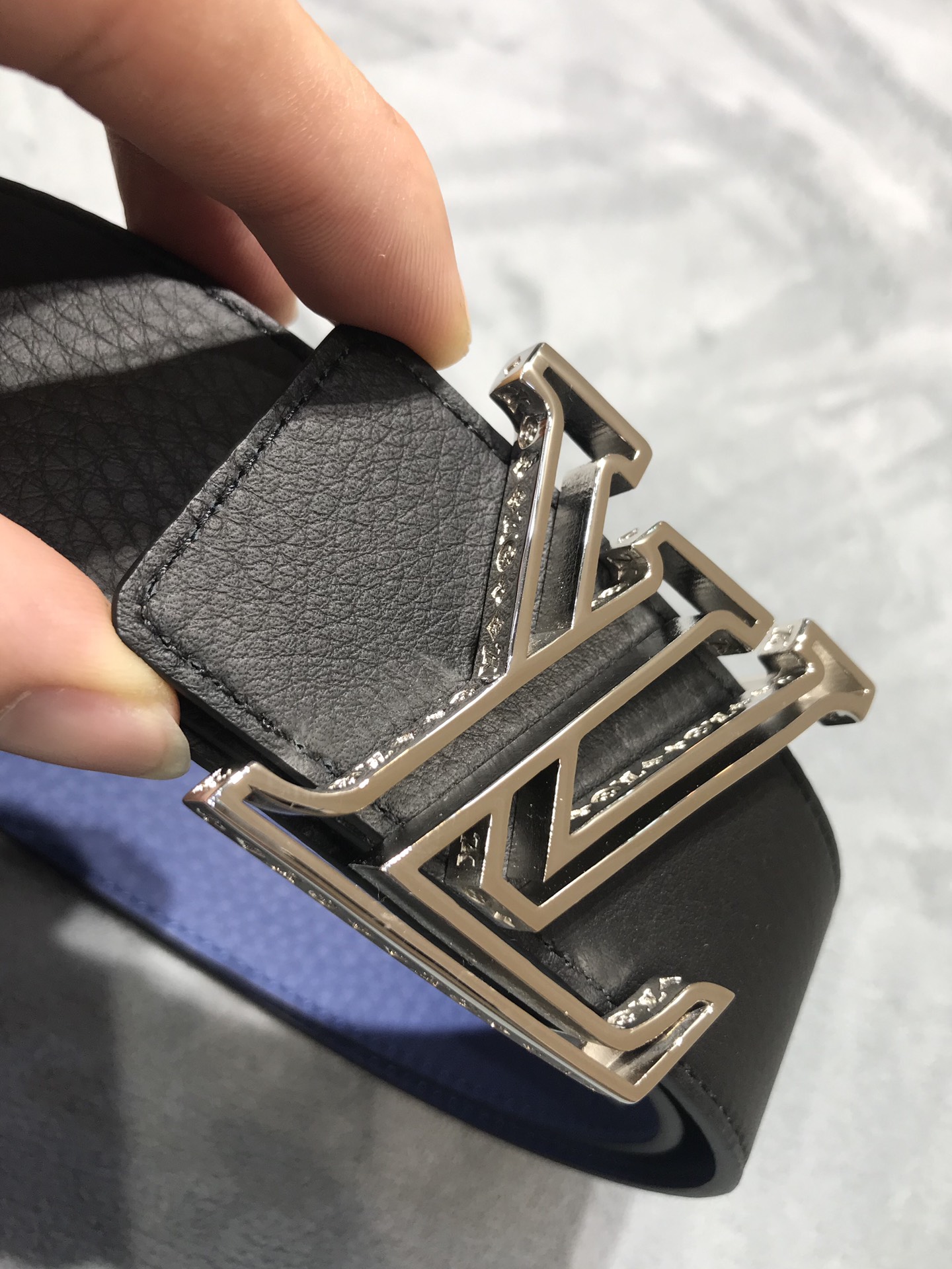 Louis Vuitton Belt in Black