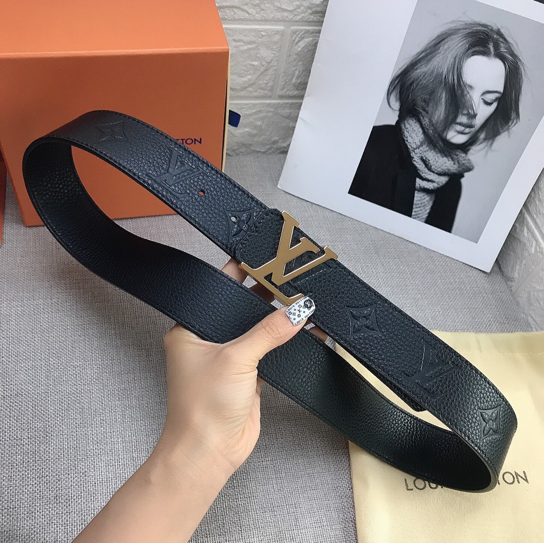 Louis Vuitton Belt in Black