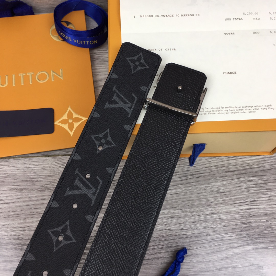 Louis Vuitton Belt in Black