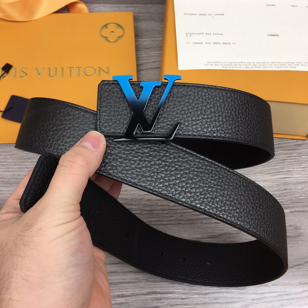 Louis Vuitton Belt in Black