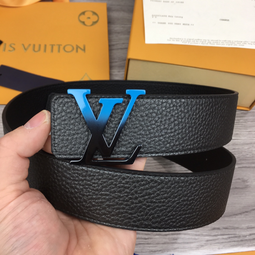 Louis Vuitton Belt in Black