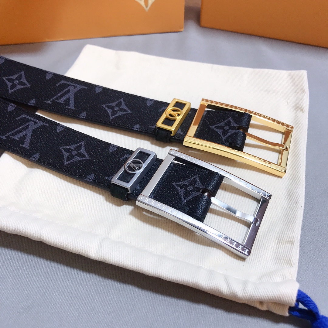 Louis Vuitton Belt in Black