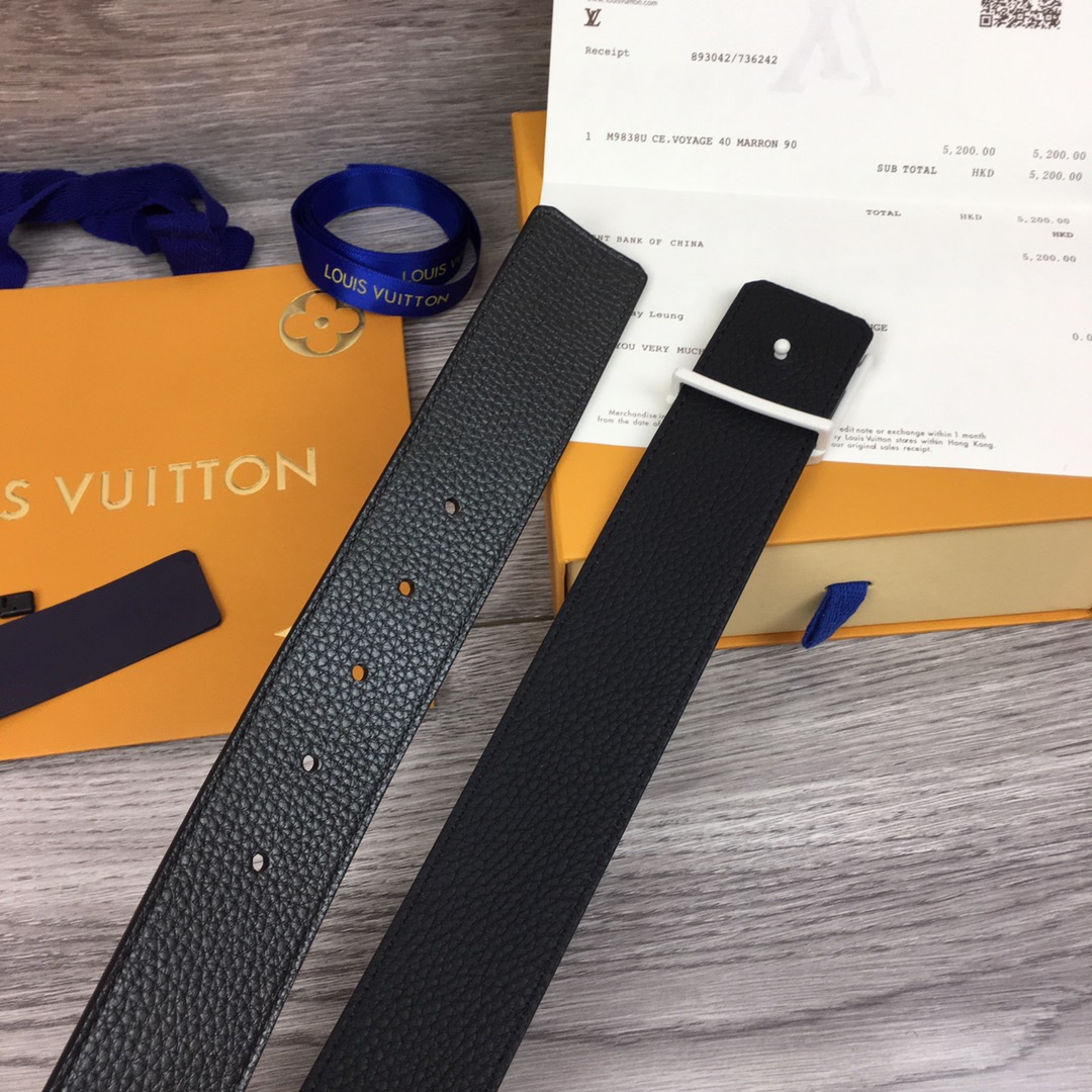 Louis Vuitton Belt in Black