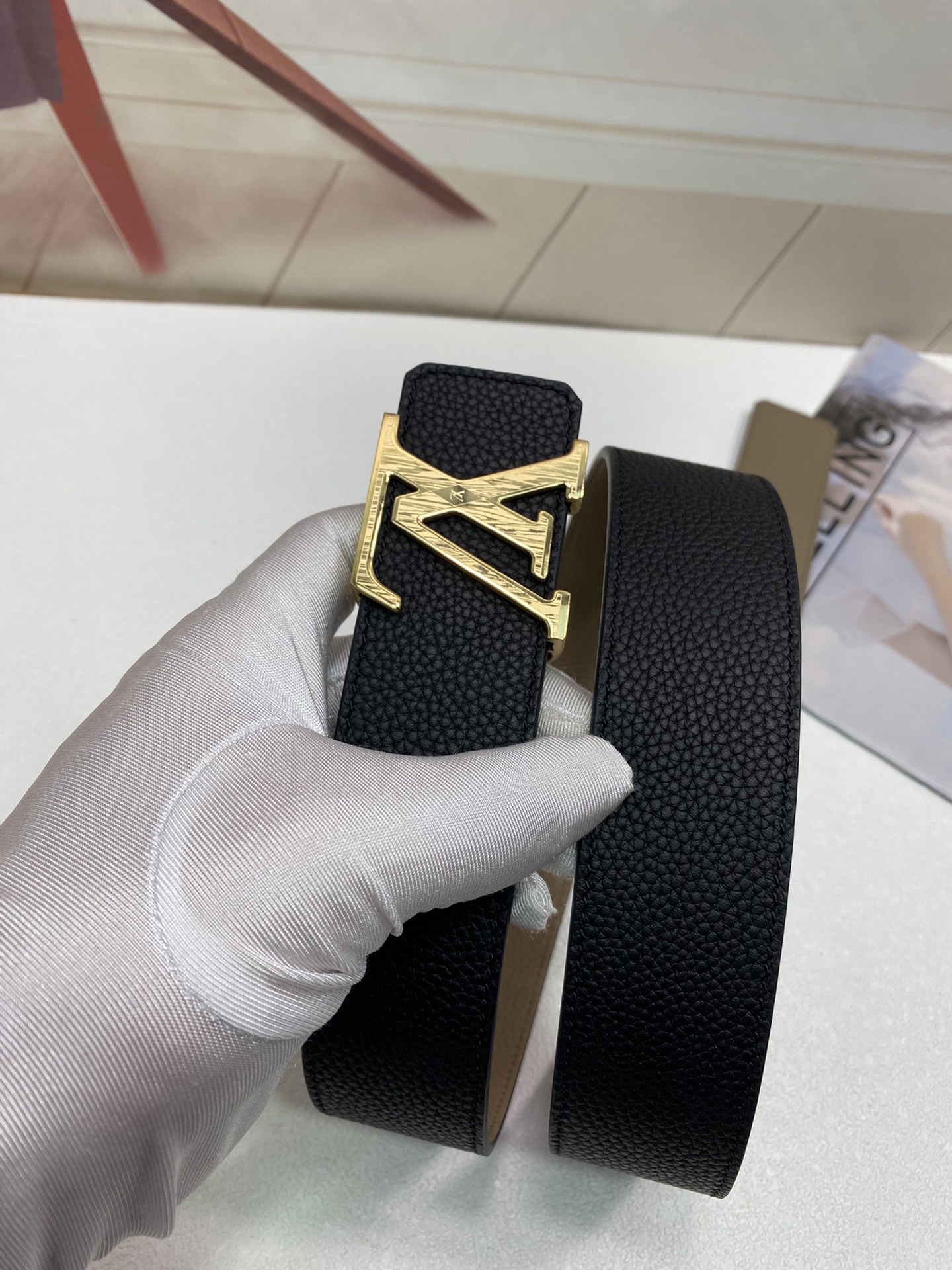 Louis Vuitton Belt in Black