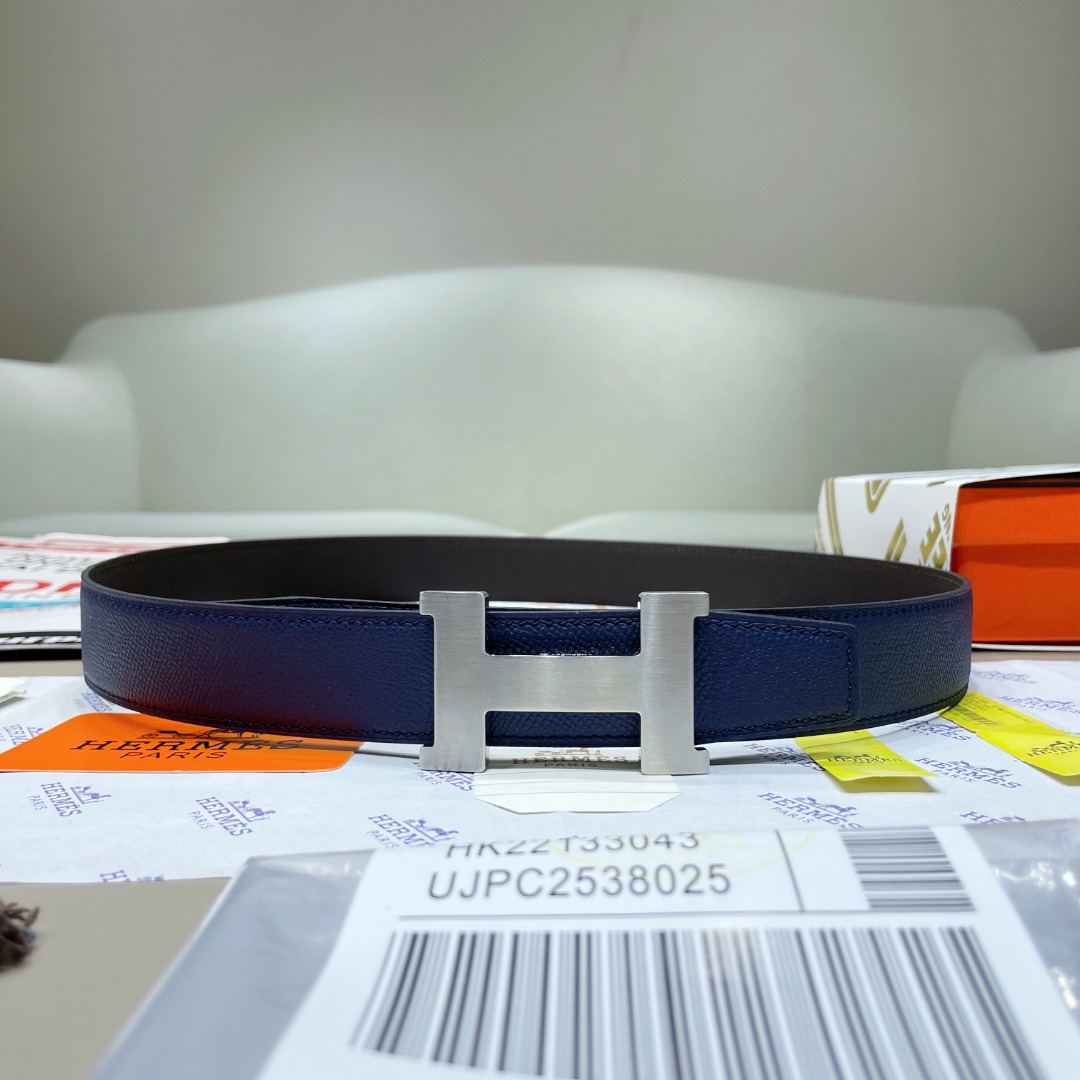 Hermes Belt in Dark blue