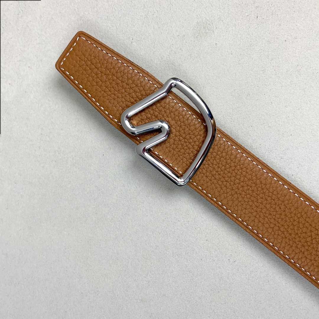 Hermes Belt in Coffee