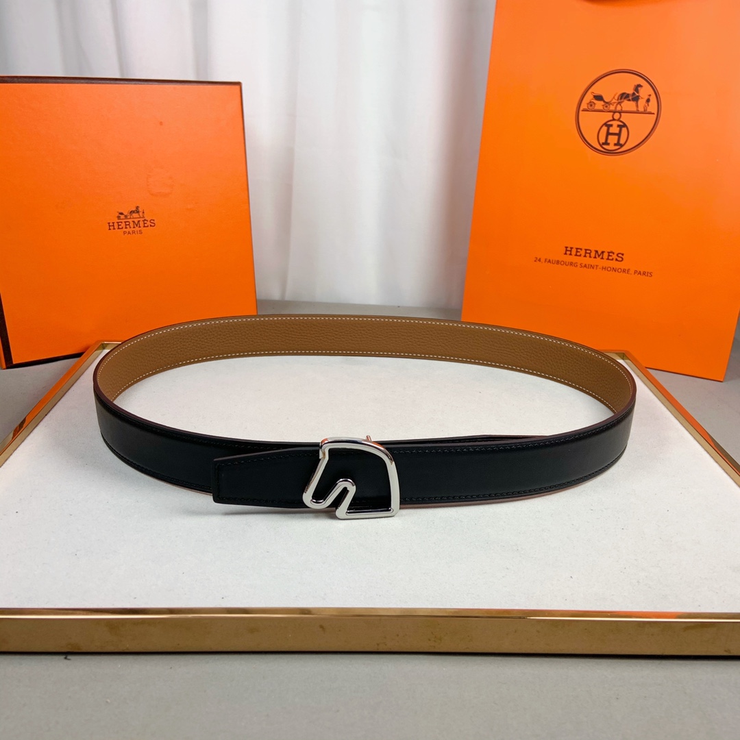 Hermes Belt in Coffee