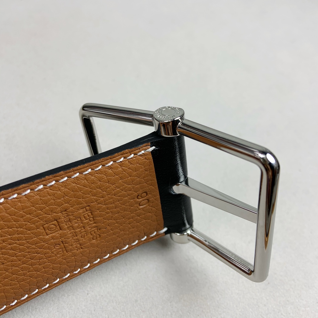 Hermes Belt in Coffee