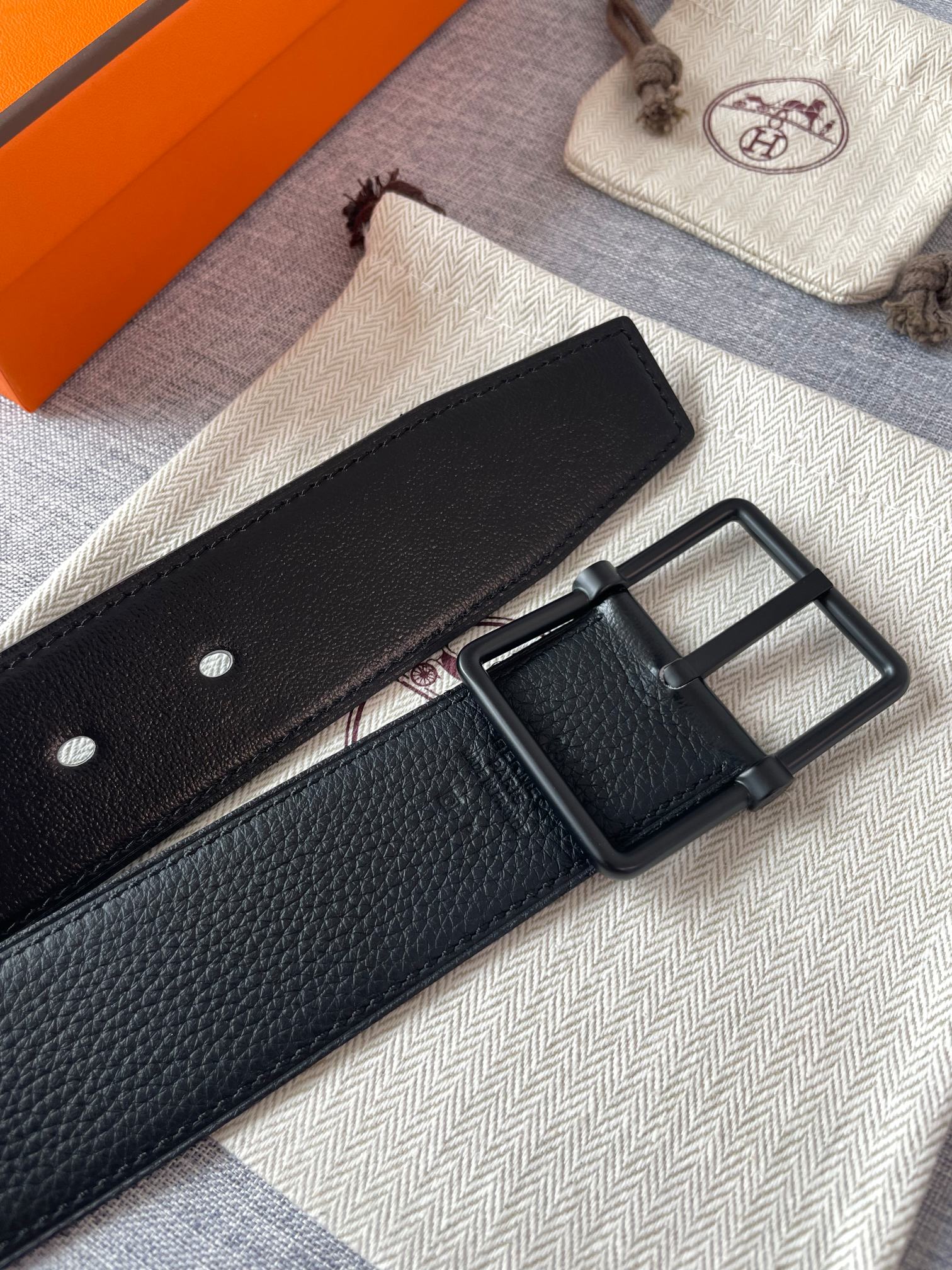 Hermes Belt in Black