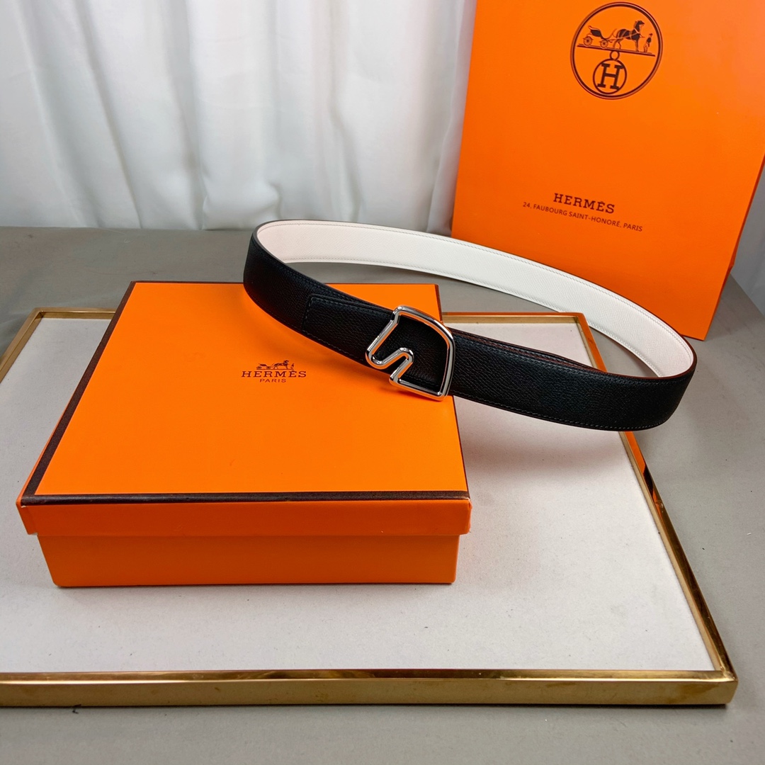 Hermes Belt in Black