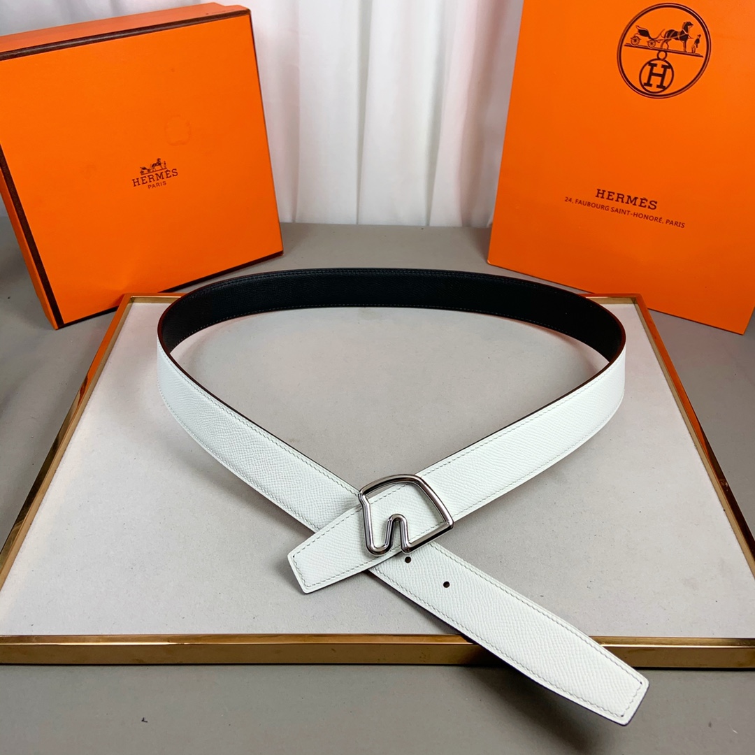 Hermes Belt in Black