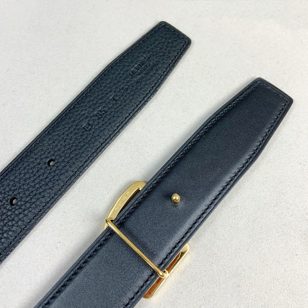 Hermes Belt in Black