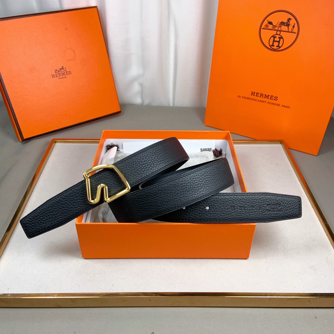 Hermes Belt in Black