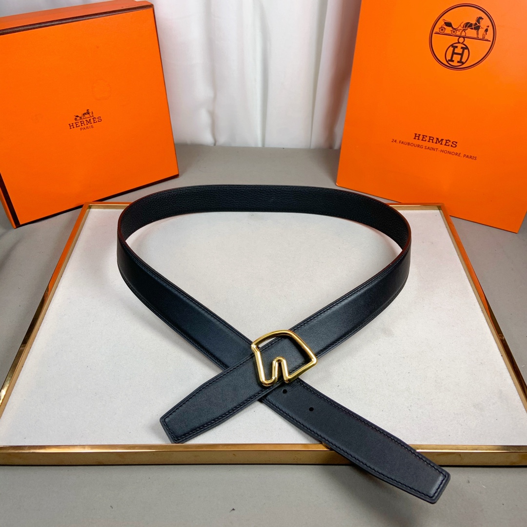 Hermes Belt in Black