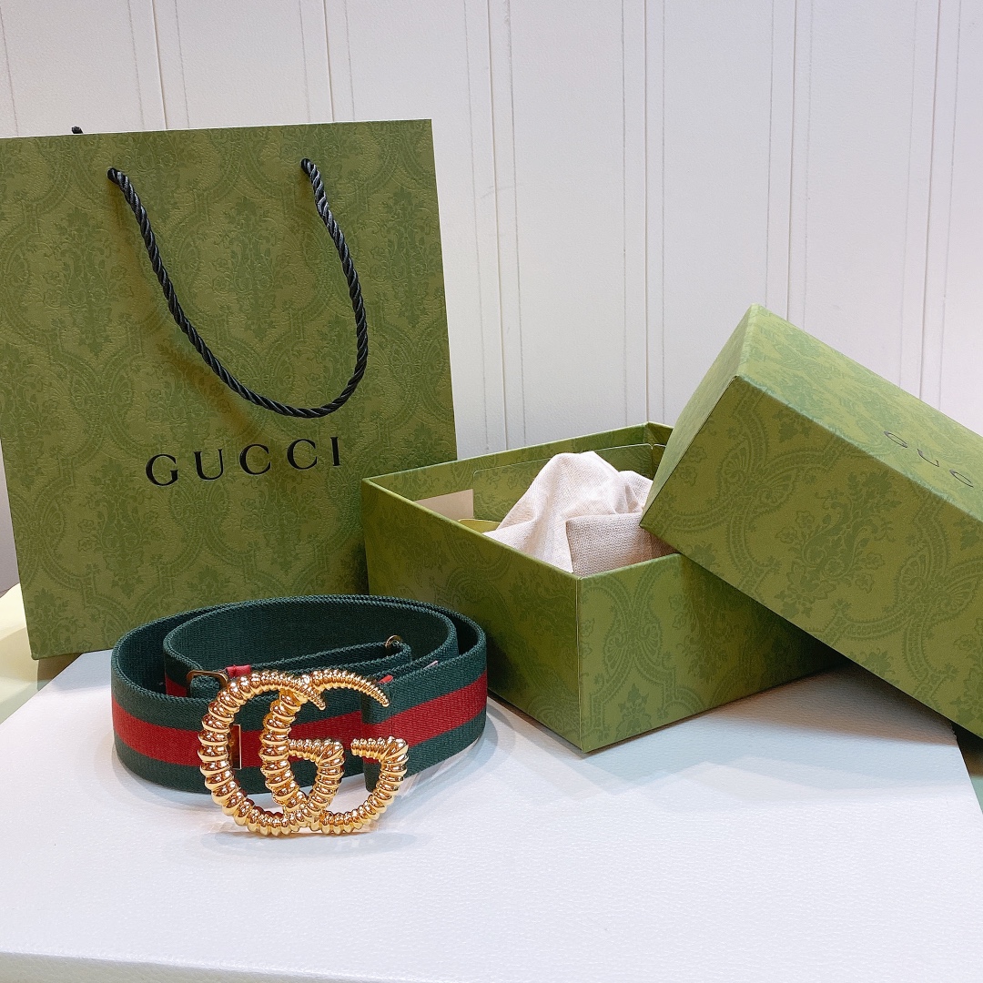 Gucci Belt in Red