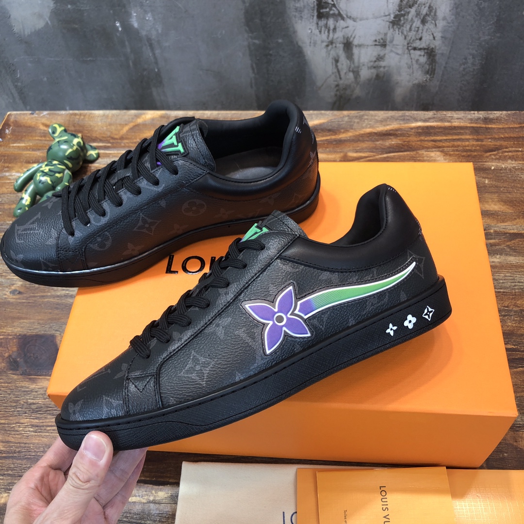 LV high quality white sneaker