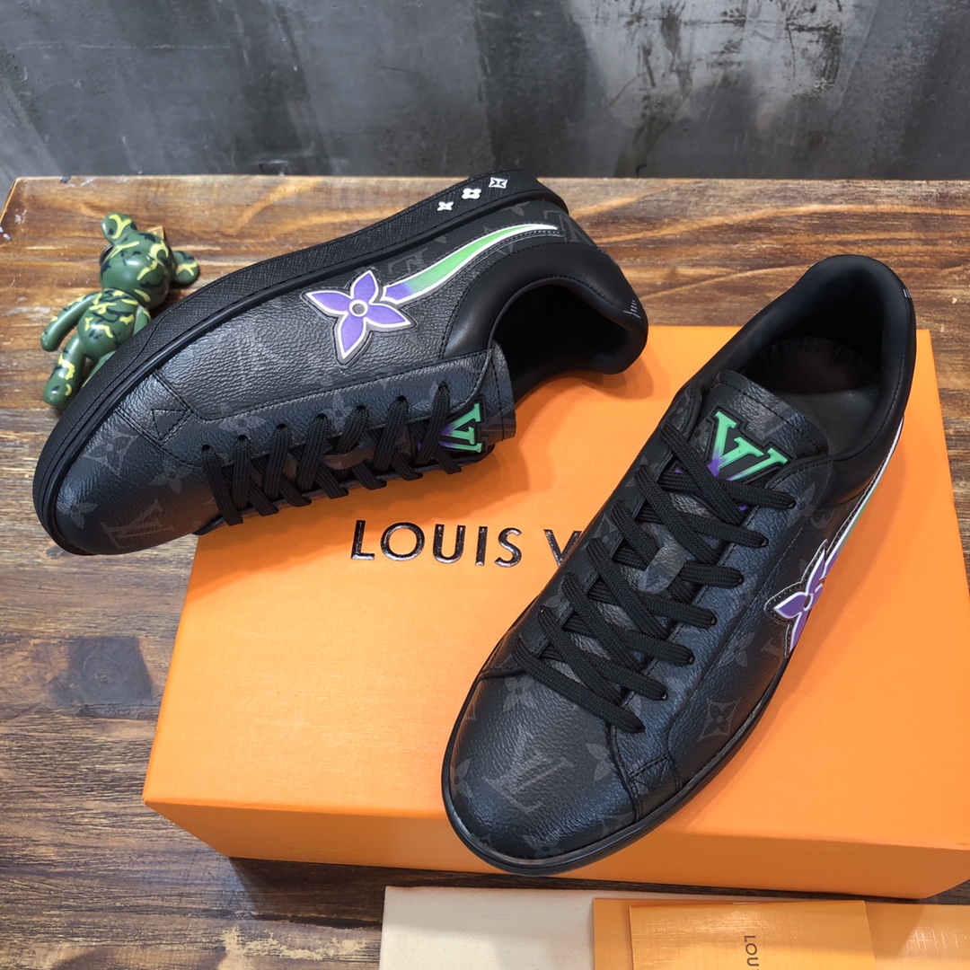 LV high quality white sneaker