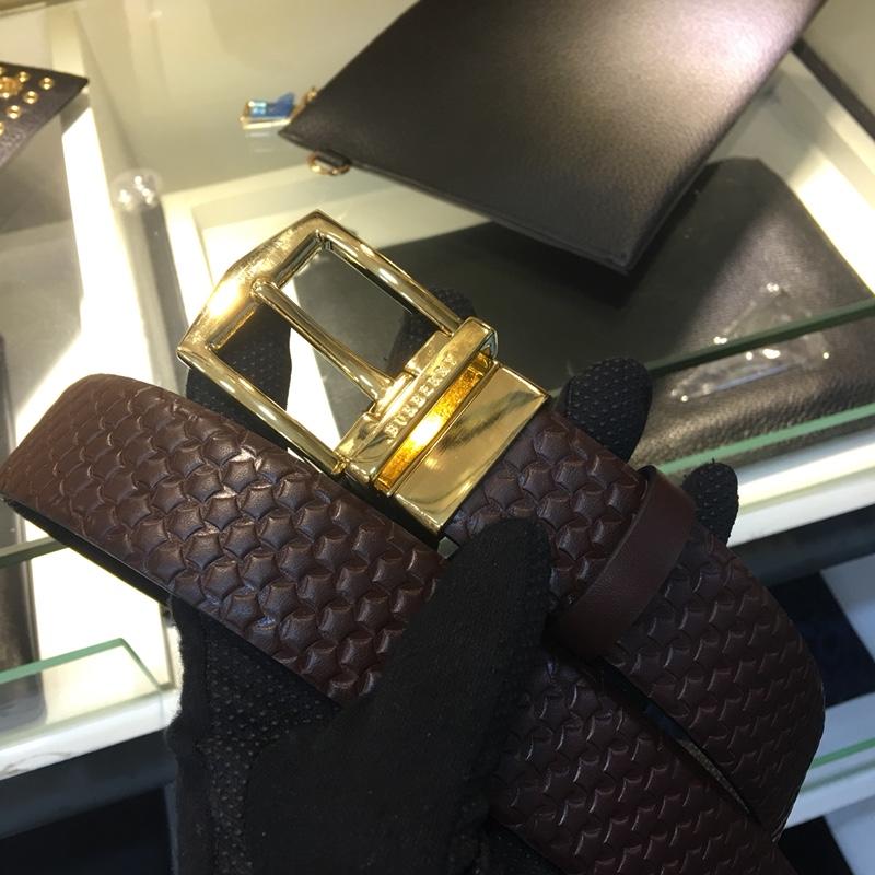 Golden Burberry buckle belt ASS02017