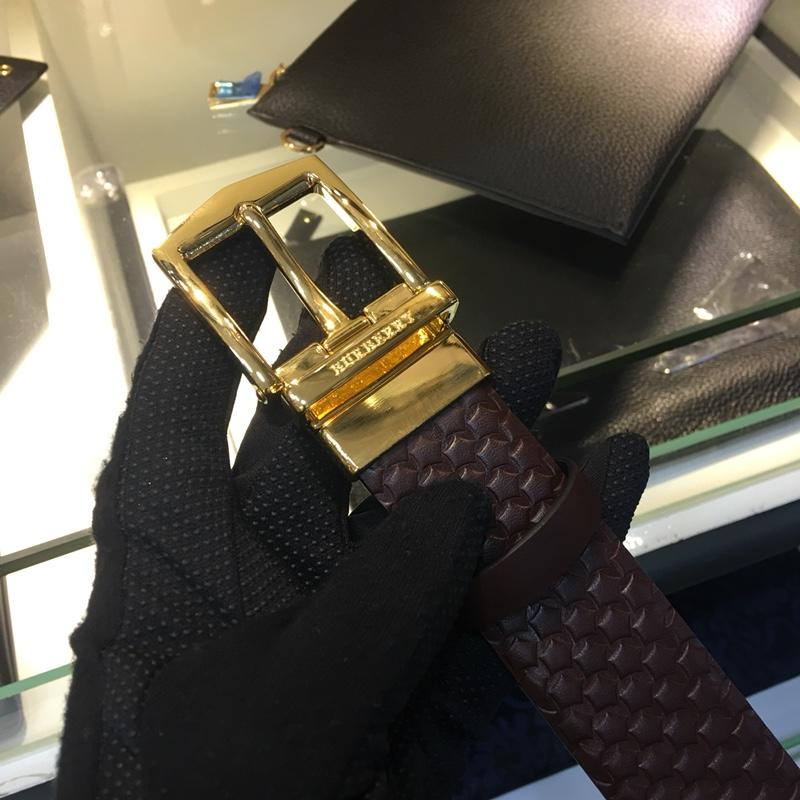 Golden Burberry buckle belt ASS02017