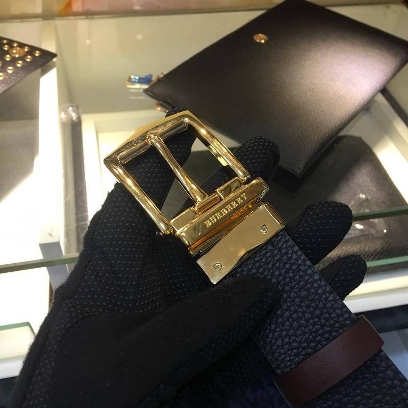 Golden Burberry buckle belt ASS02017