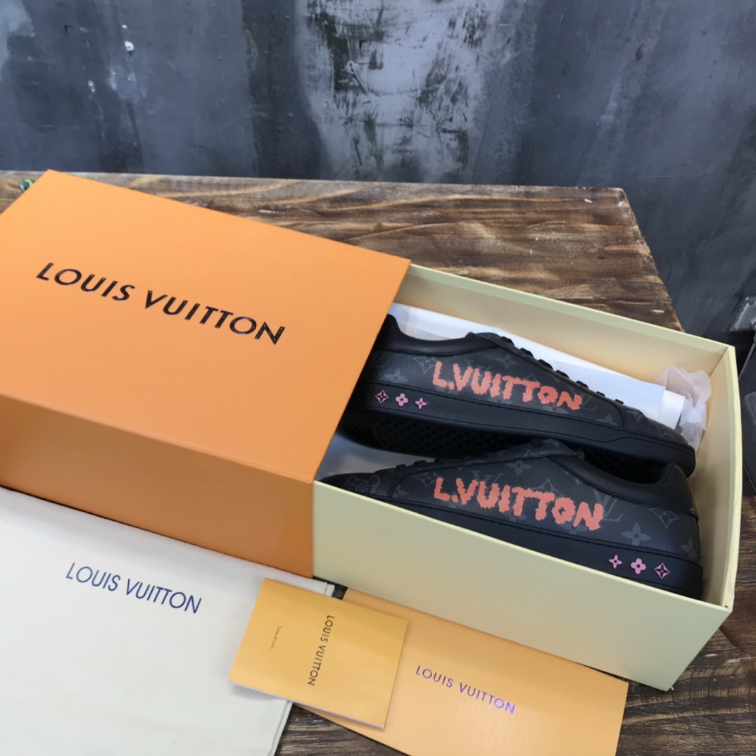 LV high quality white sneaker