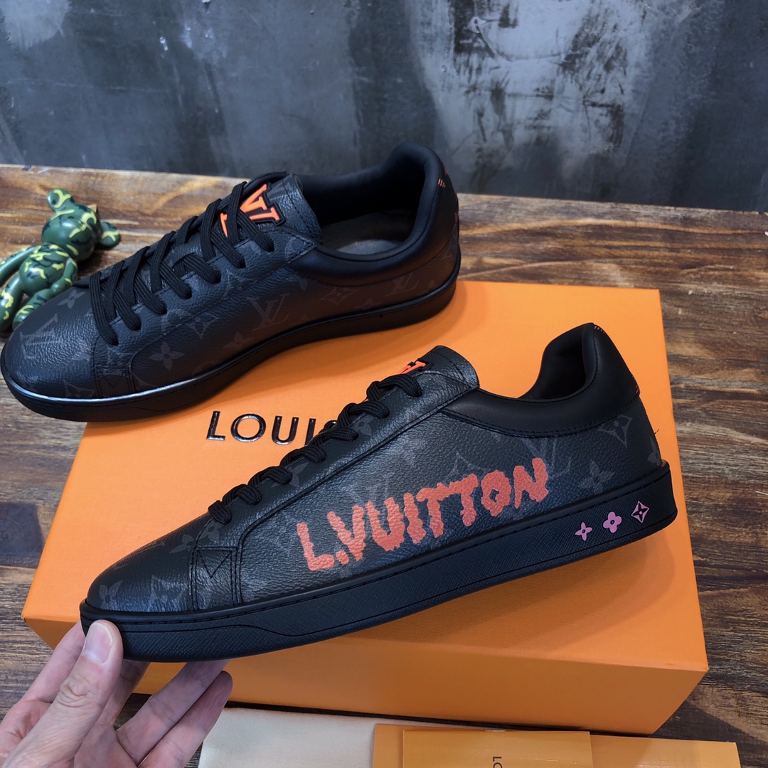 LV high quality white sneaker