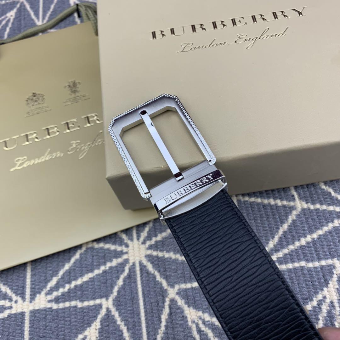 Burberry Silver buckle belt ASS02014