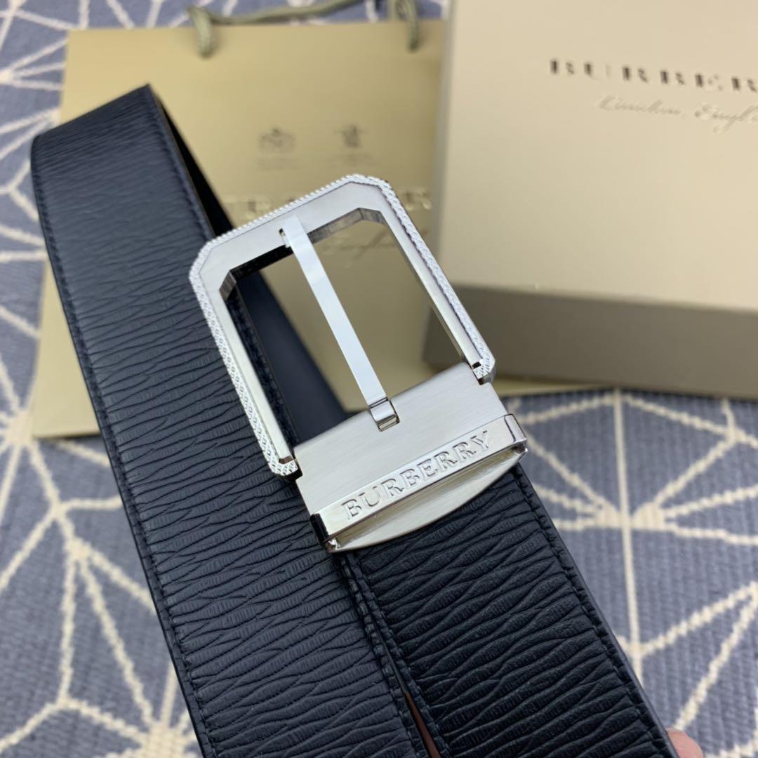 Burberry Silver buckle belt ASS02014