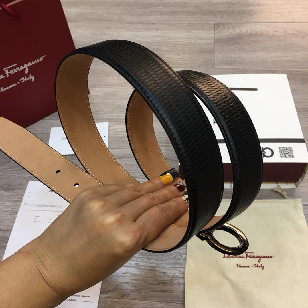 Black Shiny Ferragamo buckle belt ASS02250